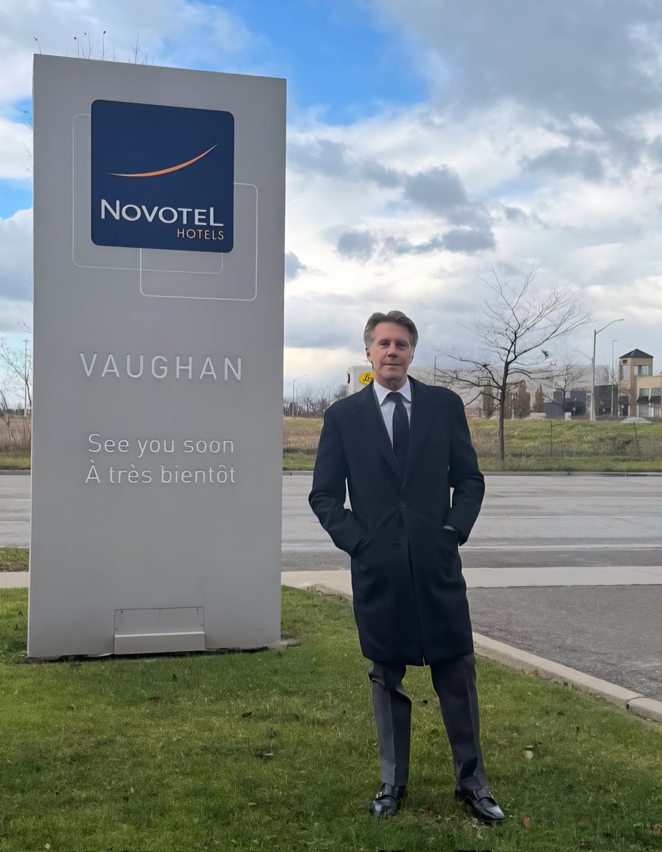 NovotelVaughan's tweet photo. It was a pleasure to welcome His Royal Highness, Prince 🤴 Emanuele Filiberto di Savoia, Duke of Savoy. Venice 🇮🇹 

Thank you for staying at Novotel Vaughan.

​#gueststays 
#novotelvaughan 
#emanuelefiliberto
#dukeofsavoy 
#prince 
#hisroyalhighness https://t.co/1qtCLGsDtD