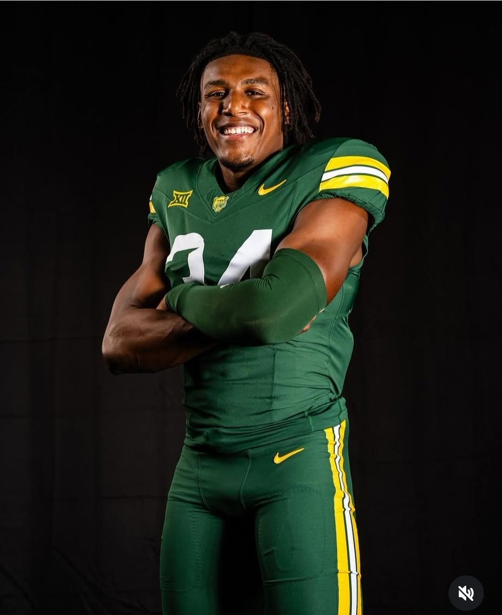 andreatalk's tweet image. Happy Thanksgiving week, Baylor Nation!🦃
I need lots of extra tickets for this weekend&apos;s game. This is Josh&apos;s last BU home game 😭 and our family is coming out in force. If you&apos;re not able to attend the game and have a spare ticket please let me know. Thanks in advance!! #SicEm…