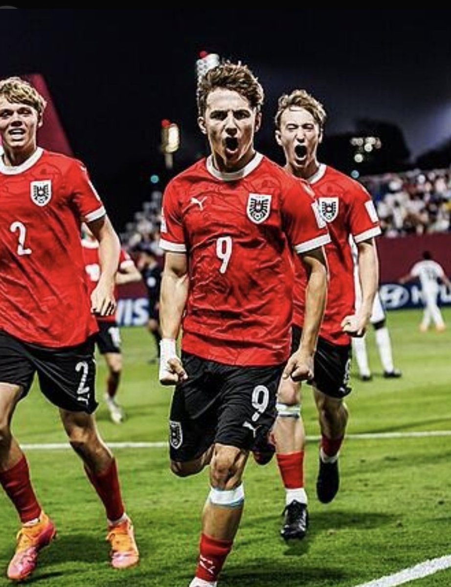 OtherBundesliga's tweet image. 🇦🇹 A FIRST EVER WORLD CUP FINAL FOR AN AUSTRIAN FOOTBALL TEAM! 😍

Massive congratulations to Hermann Stadler and his U17 squad. This has been a magical run. The confidence and quality of the players is amazing to see! 🎉 #U17WC