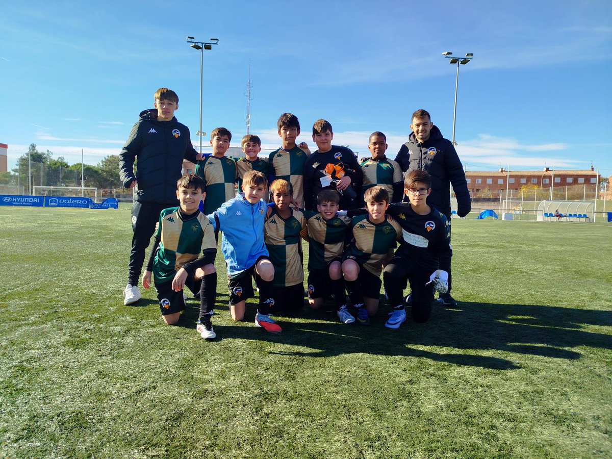 FutBaseCES's tweet image. 🥰 Com ens agrada veure així als 𝗔𝗟𝗘𝗩𝗜𝗡𝗦

🚀 Victòries del S12 B, S12 E, S11 B, S11 C, S11 D i S11 E amb grans partits!

💪🏻 Molt bona feina del S12 A, S12 C, S12 D i S11 A malgrat no poder puntuar en els seus partits

#FutBaseCES
