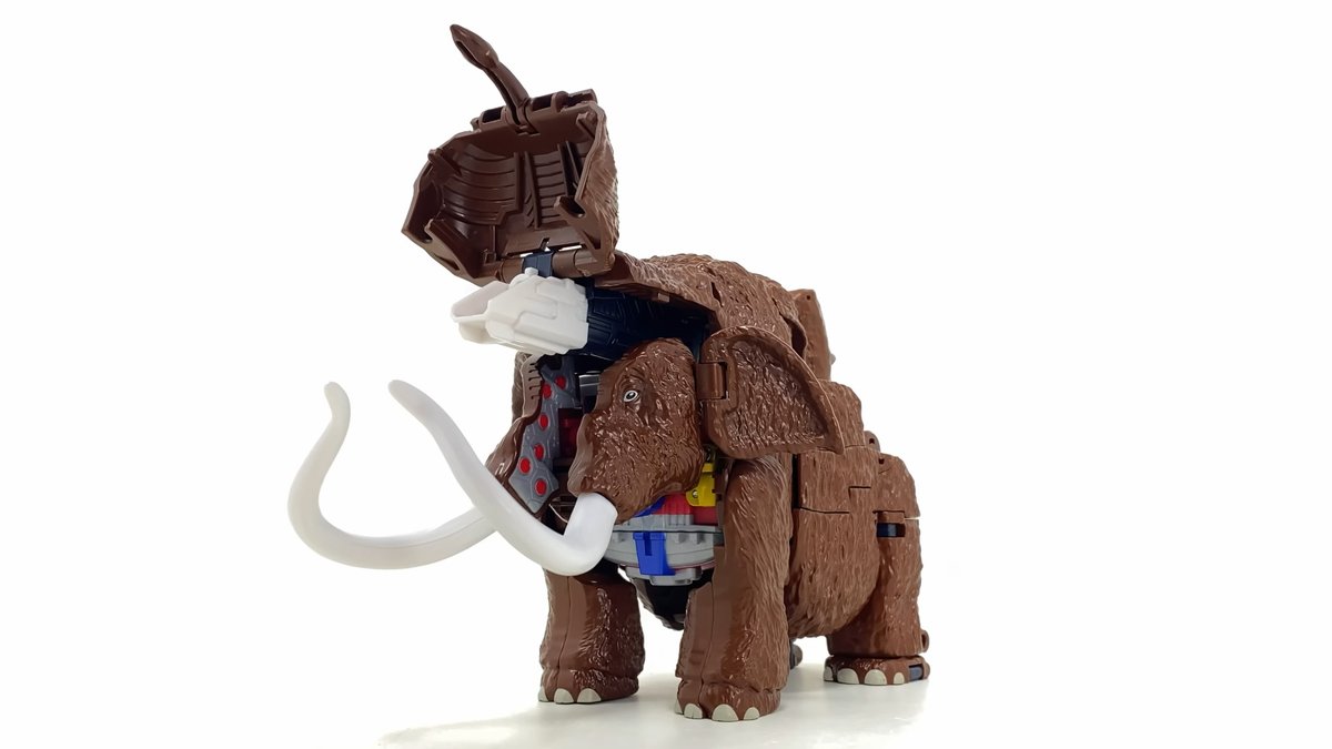 autobase_aichi's tweet image. エイジオブザプライム：リーダークラス・ビッグコンボイのレビュー動画 snakas.blog95.fc2.com/blog-entry-104…