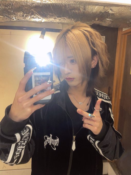 アンビシャスのツイート