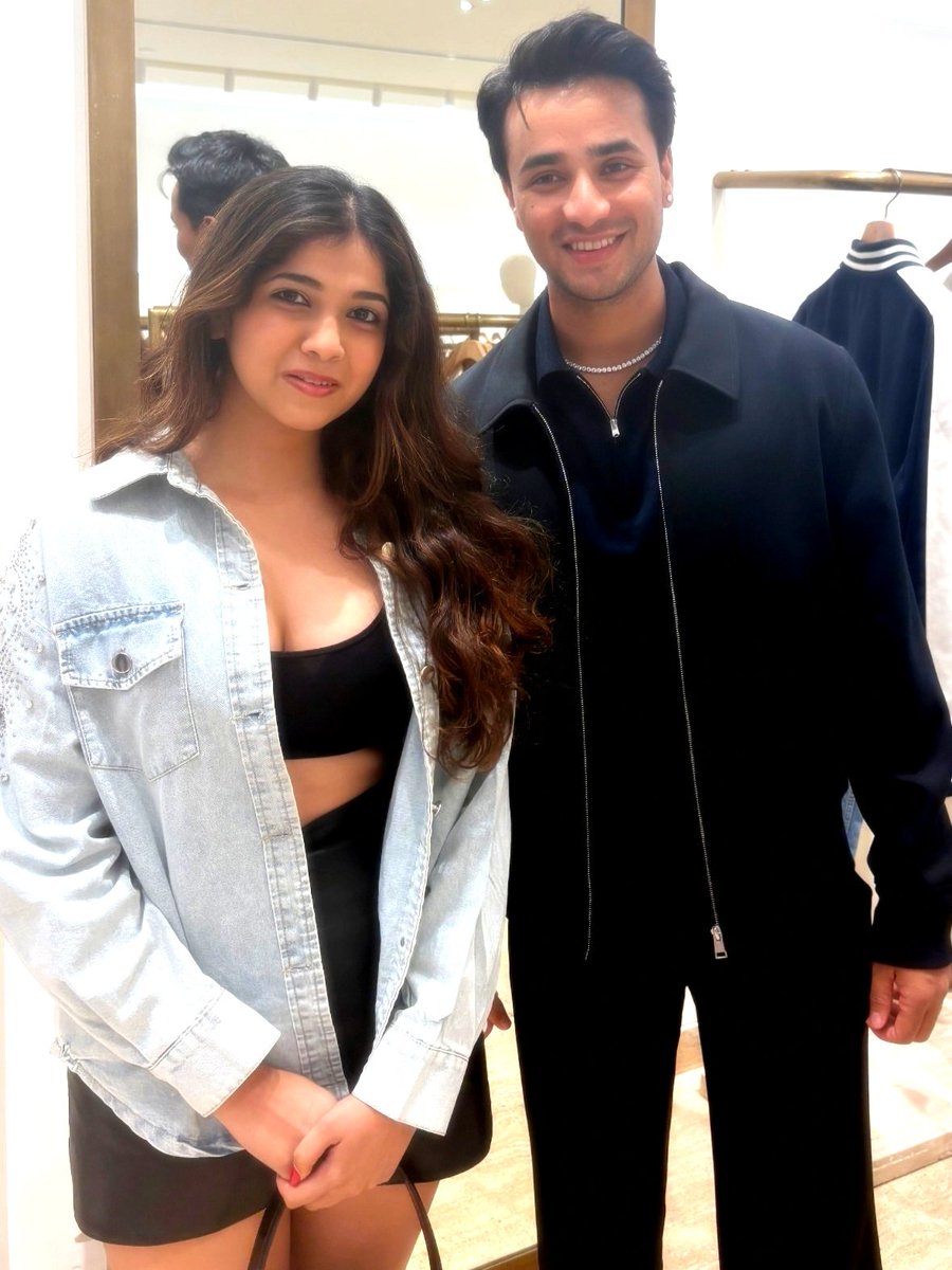 prachikadam256's tweet image. With #AbhishekSharma ❤️

#PrachiKadam #TeamPrachiKadam 
#INDvsRSA