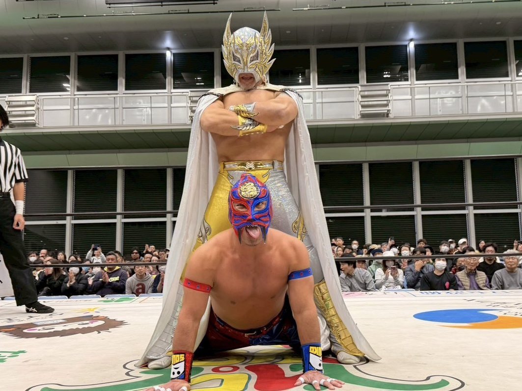 283mex's tweet image. 先週土曜日は #大阪プロレス 八尾大会でした！

八尾市立総合体育館ウィング。
たくさんのお客さん‼️
ビッグマッチ仕様のいい会場です。

水野選手は24歳、半分以下です😅

いい蹴りをもらいました😄

これからが楽しみな選手ですね！