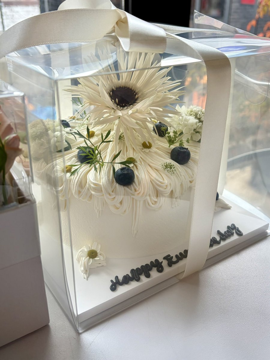 ⊹⁺⸜ 𝐻𝐴𝑃𝑃𝑌 𝐸𝑈𝑁𝐶𝐻𝐴𝐸𝐷𝐴𝑌 ⸝⁺⊹

11월 24일 정은채 배우님의 생일을 맞아 서포트를 진행하였습니다🤍

* 본 서포트는 모금액이 아닌 서포터즈 사비로 진행하였습니다
#HAPPY_EUNCHAE_DAY 
#정은채 #jungeunchae