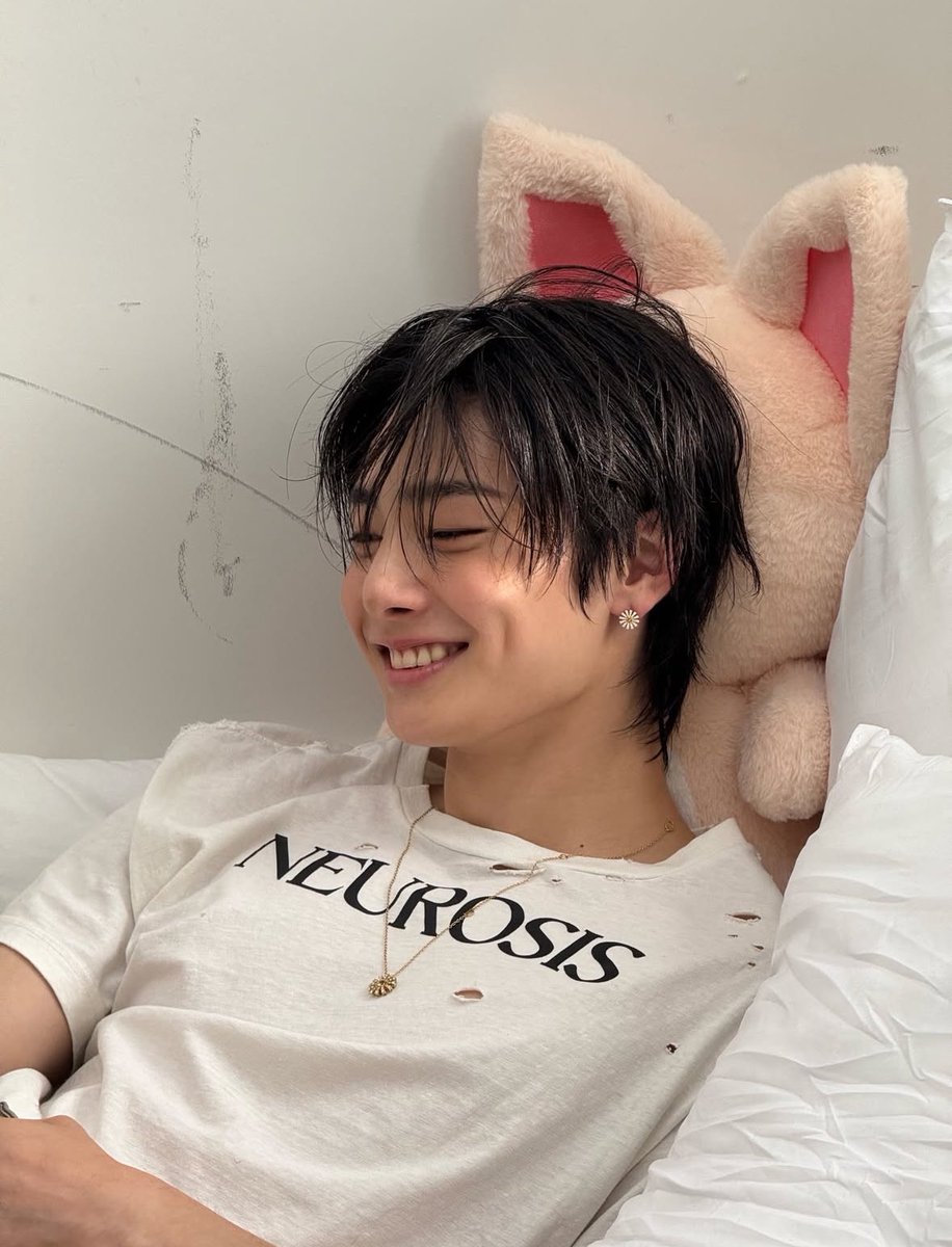 calliopecalliop's tweet image. fucked out and well bred omega vibes