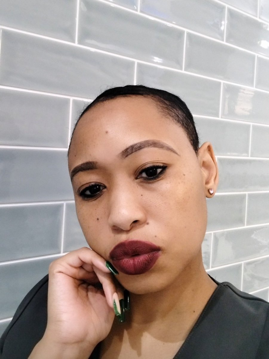 JustTshidi's tweet image. 💋💋