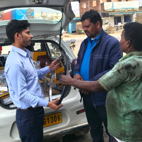 Barhi &amp; Chouparan - two markets, one message: Setco delivers performance that lasts. Mechanics explored our reliable product range and experienced why Setco remains the trusted name in the industry.

#SetcoAutoSystems #Leadersintruckparts #LIPEClutch #BrakeLining #WaterPump