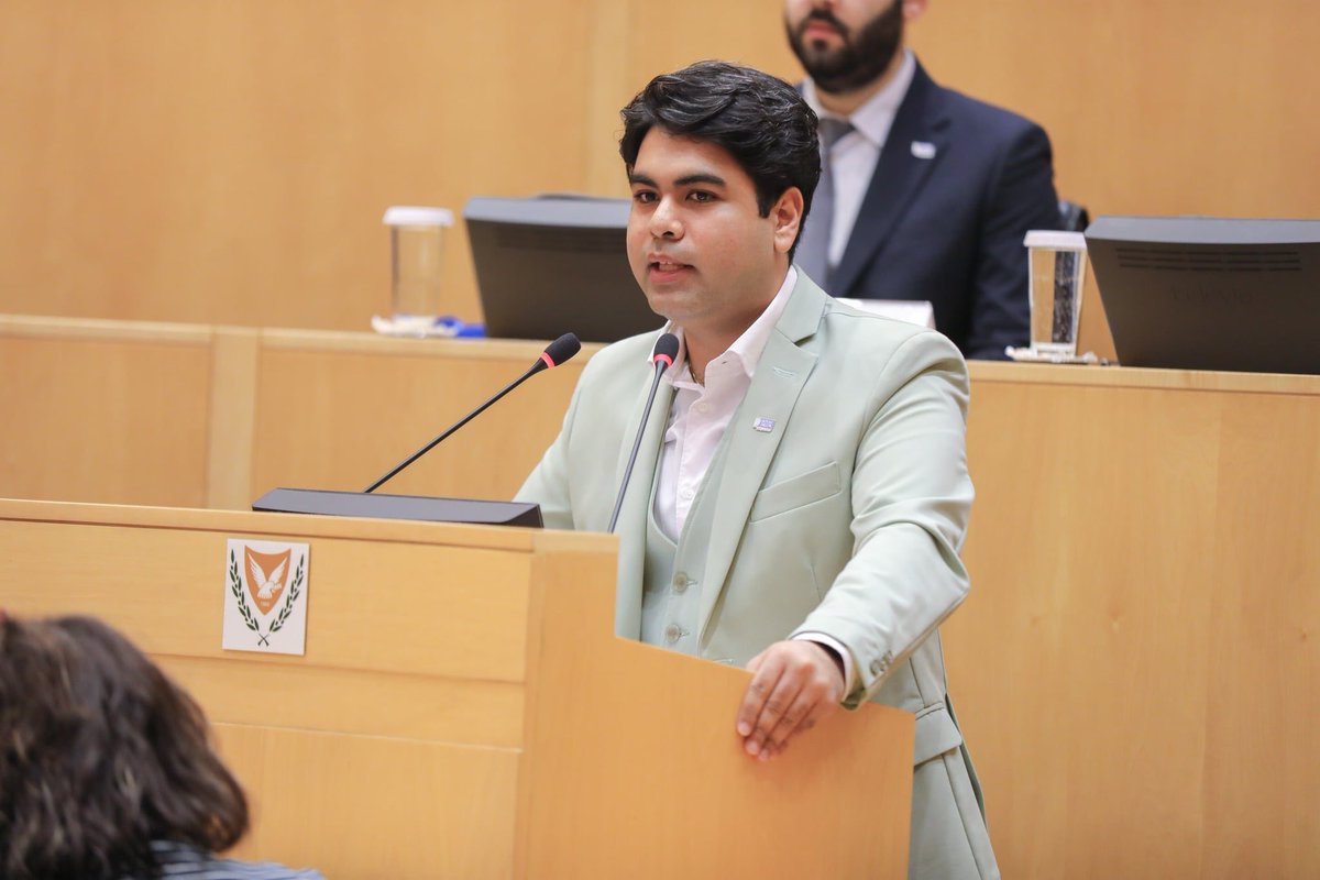 Για ένατη συνεχή χρονιά, το Cyprus Youth DiplomaCY είναι υπερήφανο που συνδιοργανώνει τη Βουλή των Νέων Αντιπροσώπων.

Συνδιοργανωτές: Συμβούλιο Νεολαίας Κύπρου

Χορηγός: Οργανισμός Νεολαίας Κύπρου 

Για περισσότερες ευκαιρίες,  ακολουθήστε μας στα κοινωνικά δίκτυα.