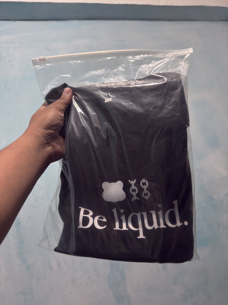 So happy and thankful for this “Be liquid.” t-shirt from <a href="/berachain/">Berachain Foundation 🐻⛓</a>

Big thanks to <a href="/aphweb3/">APH WEB3</a> and <a href="/berachain/">Berachain Foundation 🐻⛓</a> for this gift.

I got this from an exclusive APH private dinner event and it really means a lot to me. Moments like this remind me why I love being in Web3 and meeting