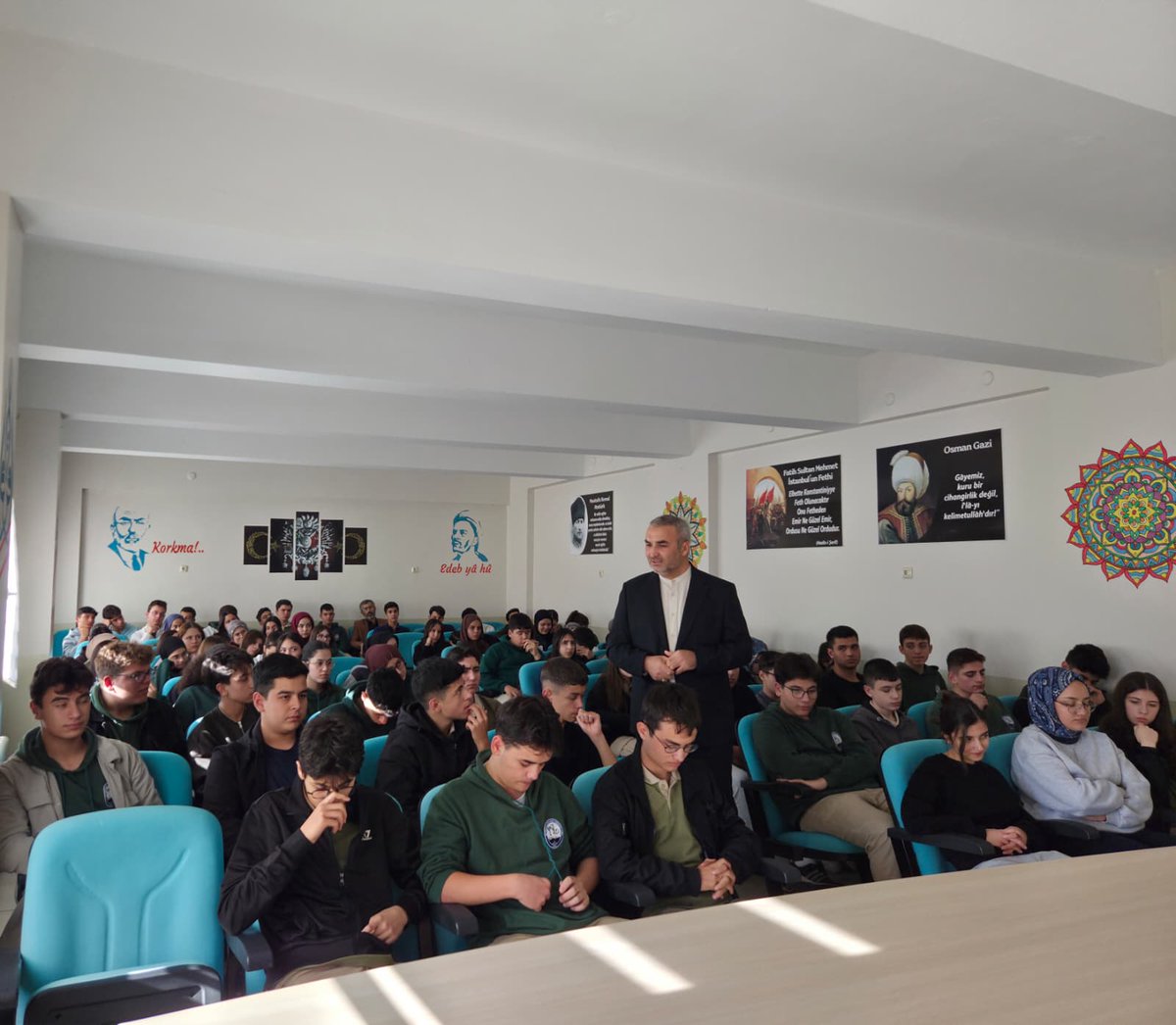 BeysehirMuftulk's tweet photo. Ali Akkanat Anadolu Lisesi’nde “Kurani Kerim'i Anlamaya Dair Usuller"konulu seminer düzenlendi.

Beyşehir Müftülüğü tarafından Ali Akkanat Anadolu Lisesi öğrencilerine yönelik “Kurani Kerim'i Anlamaya Dair Usuller” konulu seminer gerçekleştirildi. detay; https://t.co/BrLYRkZbE2 https://t.co/JZwZ3sM0V6