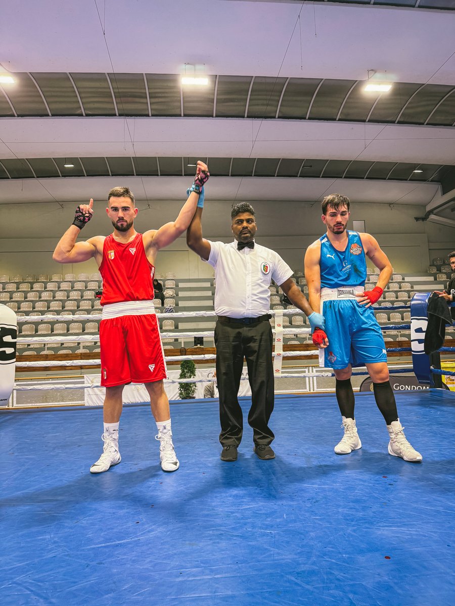 Modalidades_SCB's tweet image. Gverreiros com motivos para sorrir no Campeonato Nacional de Boxe 🥊

Sabe mais em scbraga.pt

#GanharComTodos | #Boxe