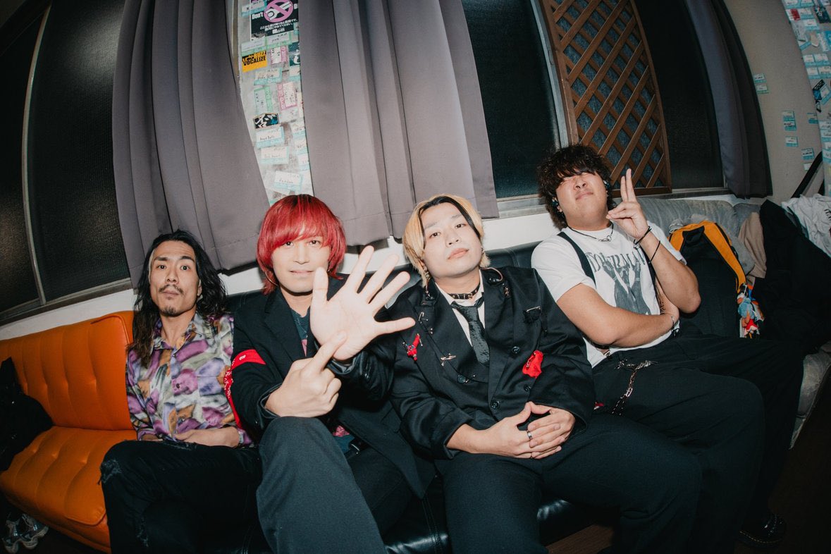 ArakezuriShiga's tweet photo. 11/24 前橋DYVER
「Road to Zepp Shinjuku」

ワンマンツアー、群馬では初のワンマン！
ツアー走り切る為の熱量をもらいました！
会いに来てくれてありがとう！

Photo by @ideta0907 https://t.co/u4ksKA1ylD