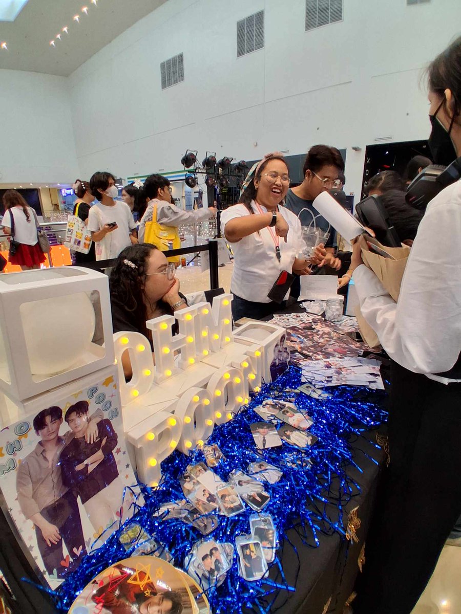 OhmPoon_PHfc819's tweet image. Thai BL Fest PH 2 -- OhmPoon PH Snaps with Fans.
(7)

#ThaiBLFestPH2withOhmPoonPH
#OhmPoon
#OhmPoonPH