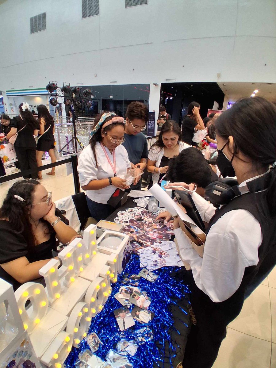 OhmPoon_PHfc819's tweet image. Thai BL Fest PH 2 -- OhmPoon PH Snaps with Fans.
(7)

#ThaiBLFestPH2withOhmPoonPH
#OhmPoon
#OhmPoonPH