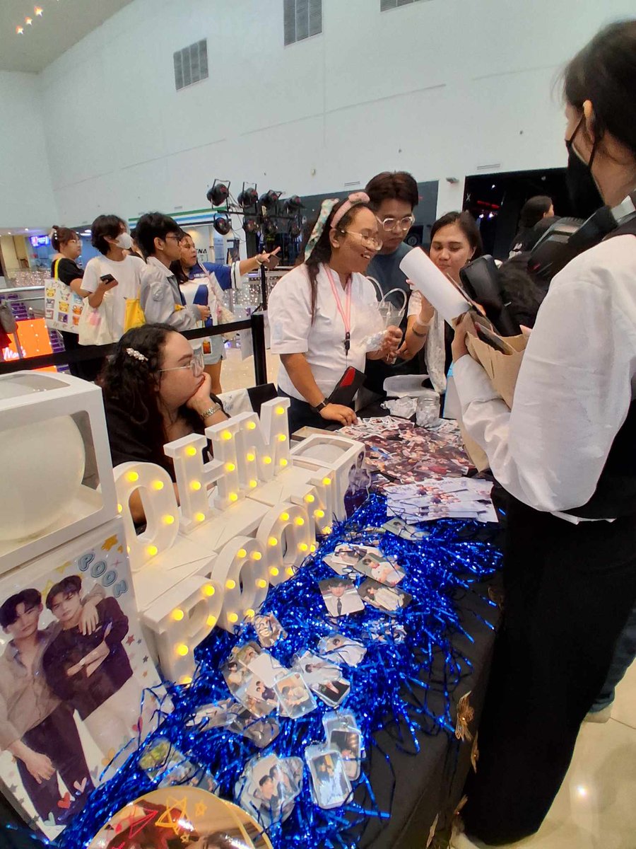 OhmPoon_PHfc819's tweet image. Thai BL Fest PH 2 -- OhmPoon PH Snaps with Fans.
(8)

#ThaiBLFestPH2withOhmPoonPH
#OhmPoon
#OhmPoonPH