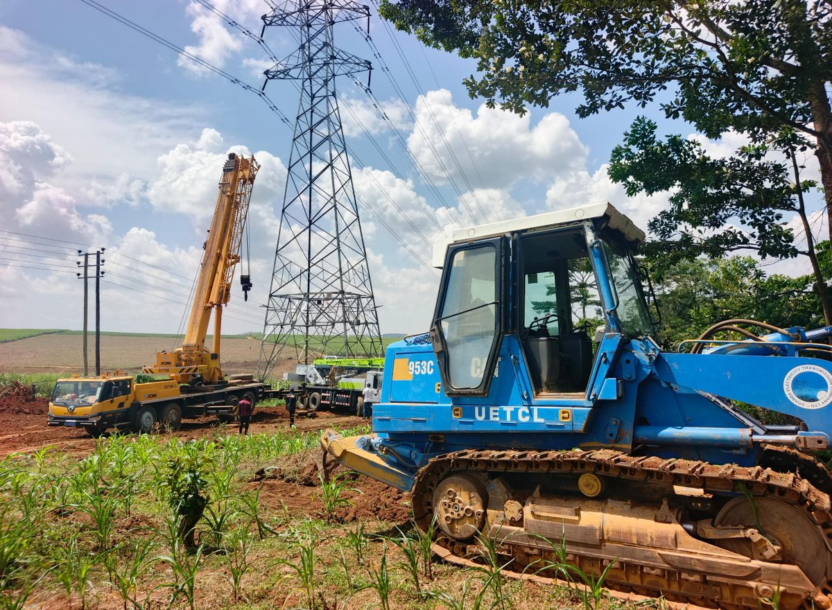 uetcl's tweet photo. 🚧 All hands on deck! Our technical teams are on the ground working tirelessly to restore the recently vandalized towers along the 132kV Owen Falls–Mukono North and Mukono North–Namanve South transmission lines.

We remain committed to keeping the power supply stable and secure. Report any suspected vandalism to your nearest police station.⚡ #StopVandalism