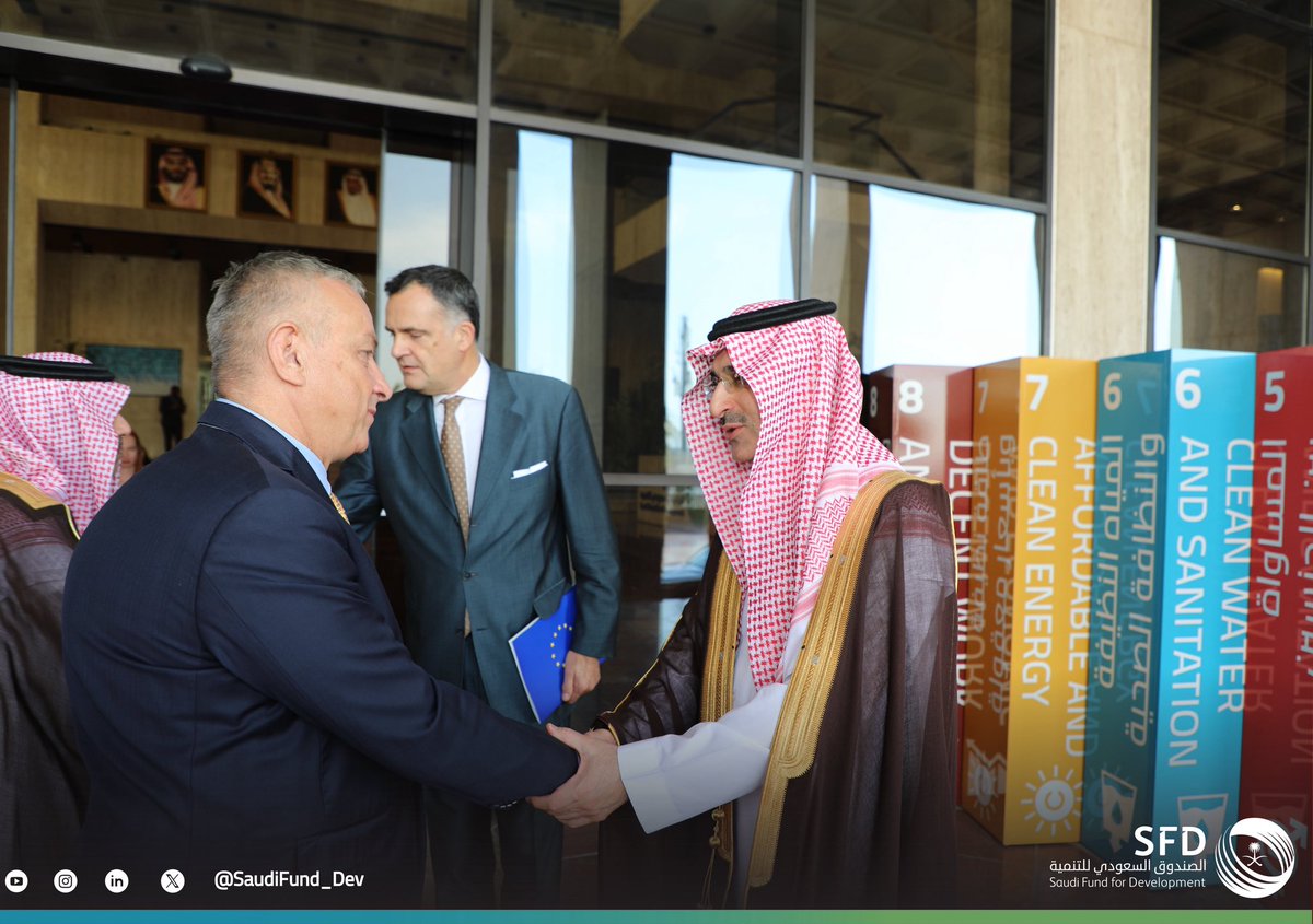 SaudiFund_Dev's tweet image. #Riyadh | #SFD CEO Mr. Sultan Al-Marshad today received the European Commissioner for International Partnerships, Mr. Jozef Síkela, and his accompanying delegation at the Fund’s HQ. During their meeting, development topics of mutual interest between both sides were discussed.…