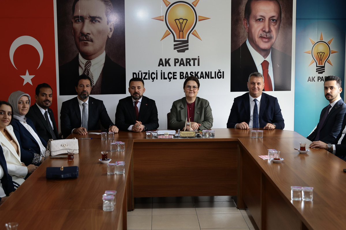 deryayanikashb's tweet image. 📍 Düziçi

Haftaya, Düziçi İlçe Teşkilatımızı ziyaret ederek başladık.

İlçe Başkanımız Sn. Turgut Kararmaz, mahalle ve köy başkanlarımız ve teşkilat mensuplarımızla birlikte Düziçi teşkilatımızın çalışmalarını değerlendirdik, önümüzdeki döneme ilişkin yol haritamızı istişare…