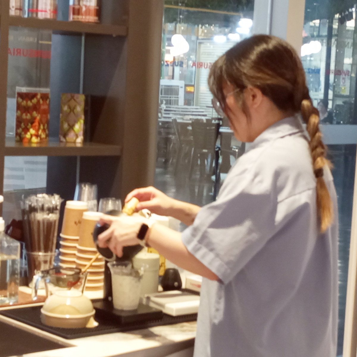 woadriene's tweet image. luscious light snack for delightful afternoon tea @SuezCapital