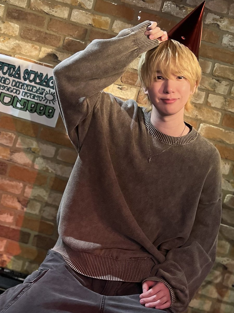 Futa_Sunaga's tweet photo. 改めまして…
『33rd Birthday Fanclub Event~SUN!!!~』

ご来場いただいたファンクラブ会員の皆様
ありがとうございました!

33歳。幸せ。

ずっとずっと僕の誇りのファンの皆様方!✨
またお一人お一人の眩しすぎる笑顔と
人として素敵なお姿をたくさん見られました。

SPMCけーすけくんもありがとう! https://t.co/Ad80hnyjHo