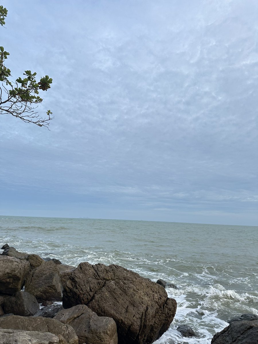 JAONORTHiom's tweet image. เอาทะเลมาฝากทุกคน🌊 อย่าลืมหาเวลาให้ตัวเองได้พักกันบ้างน้าา😊