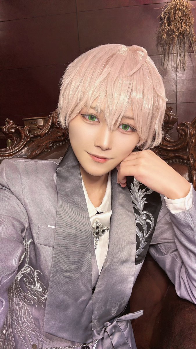 pinoさんの誕生日祝いしてきました🎶
なんかこの服、目チカチカするよね❓

 #IPON生誕祭