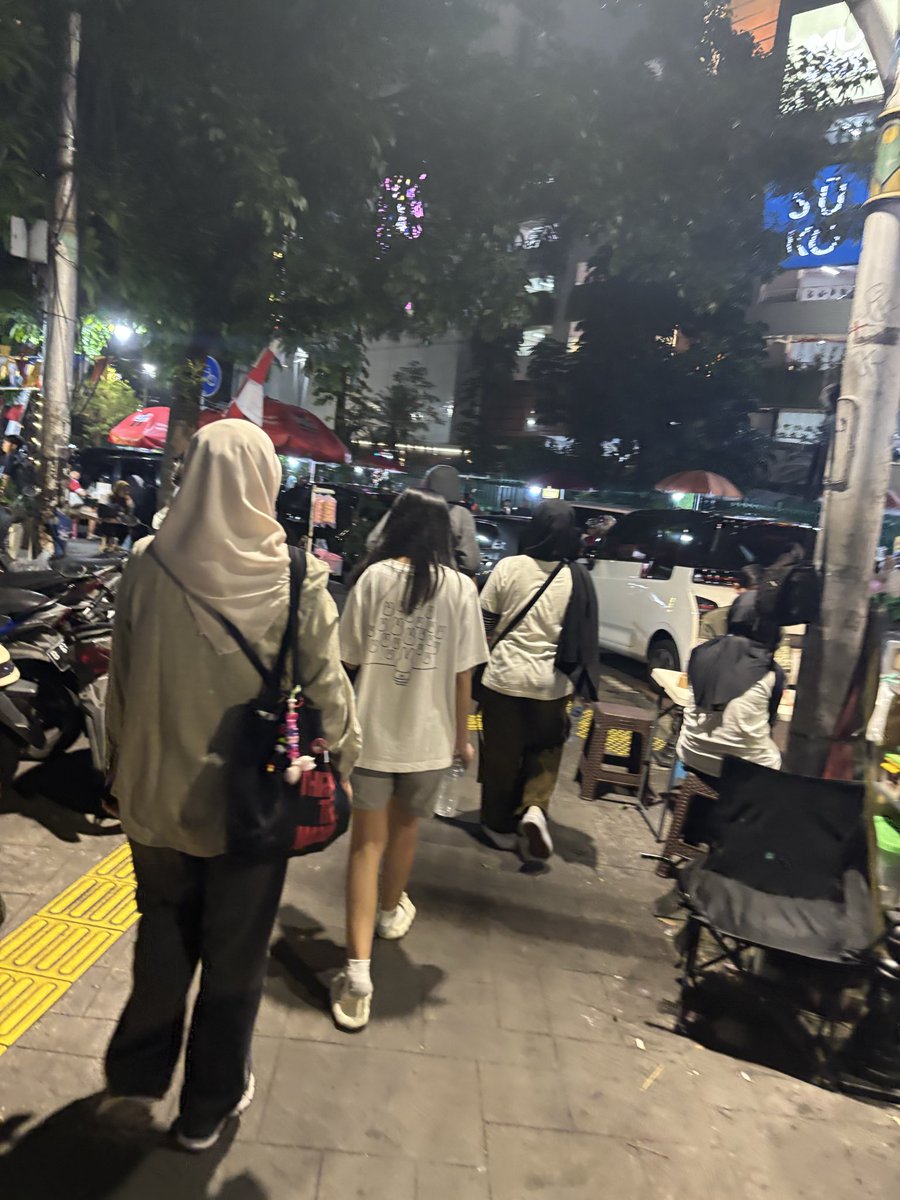 mayafatmaa's tweet image. I miss everyone😔 #pcd #eaj1over9 
@ilessthan3ujae @wonderfulbeat @imZahrah @popintar