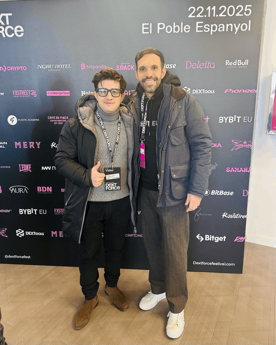 levonhub's tweet image. 🖤🥳 Qué gran experiencia hemos vivido en @DEXTForceFest  Barcelona.

Ha sido un evento excepcional y queremos dar un enorme #GRACIAS al equipo por crear un espacio tan potente para la innovación, la tecnología y la musica.

#DEXTFORCE  #Blocklack  #Web3  #Blockchain #IA #AI…