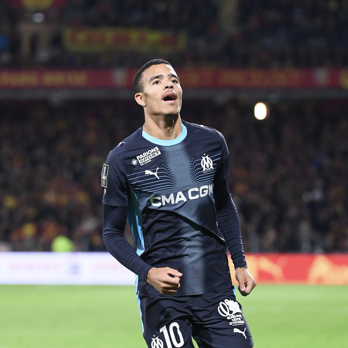 ActuFoot_'s tweet image. 🚨 « 𝗝𝗘 𝗡𝗘 𝗥𝗘𝗡𝗧𝗥𝗘 𝗝𝗔𝗠𝗔𝗜𝗦 𝗗𝗔𝗡𝗦 𝗟𝗔 𝗩𝗜𝗘 𝗣𝗥𝗜𝗩𝗘́𝗘 𝗗𝗘𝗦 𝗝𝗢𝗨𝗘𝗨𝗥𝗦. 

𝗠𝗔𝗜𝗦 𝗖𝗘 𝗤𝗨𝗘 𝗝𝗘 𝗣𝗘𝗨𝗫 𝗗𝗜𝗥𝗘 𝗖’𝗘𝗦𝗧 𝗤𝗨𝗘 𝗖’𝗘𝗦𝗧 𝗨𝗡𝗘 𝗕𝗢𝗡𝗡𝗘 𝗣𝗘𝗥𝗦𝗢𝗡𝗡𝗘. » 🙌

Roberto De Zerbi 🇮🇹 sur Mason Greenwood 🏴󠁧󠁢󠁥󠁮󠁧󠁿 :

« Il a payé le prix…