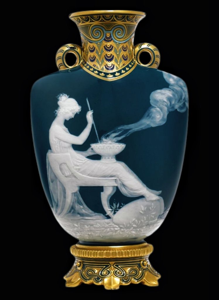 HeritageMatterz's tweet image. Mintons Porcelain Peacock blue Vase, Late 19th Century.