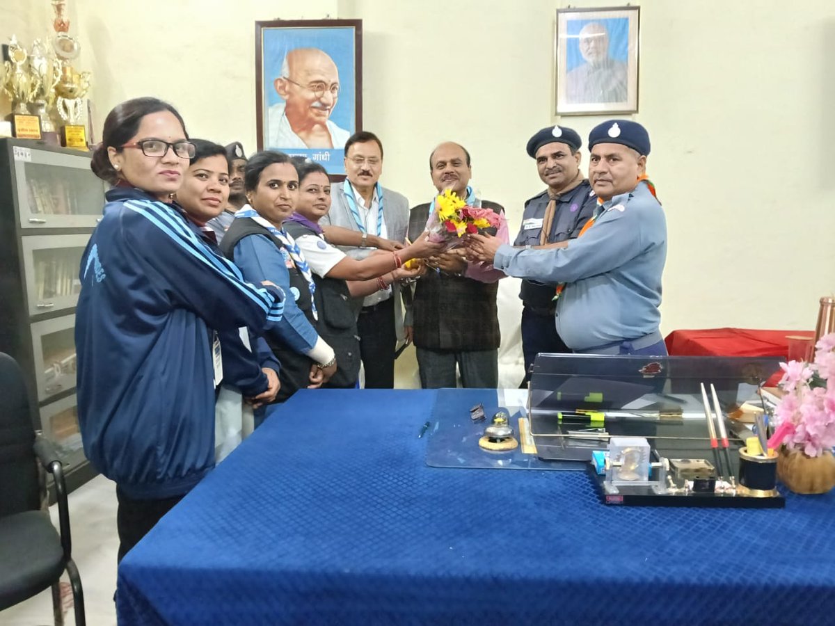 sagarjdjs's tweet image. ➡️ सागर संभाग हुआ गौरवान्वित –स्काउटर गाइडर रोवर रेंजर का राष्ट्रीय डायमंड जंबूरी में  सहयोग हेतु राष्ट्रीय  स्टाफ  में चयन हुआ।

@CMMadhyaPradesh
@DrMohanYadav51 @JansamparkMP #JansamparkMP #sagar