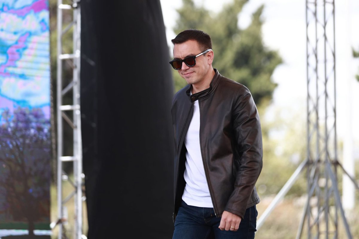 CafeRadioEc's tweet image. 🔴🇪🇨📻 El presidente Daniel Noboa publicó en sus redes sociales, este 23 de noviembre de 2025, los indicadores que reflejarían según menciona, la mejora en la gestión del gobierno.