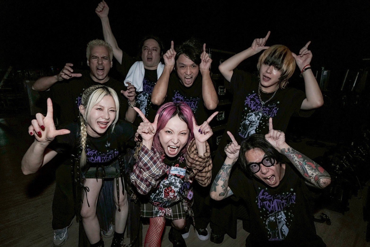 G6hIRt_b0AEGB4P?format=jpg&name=large