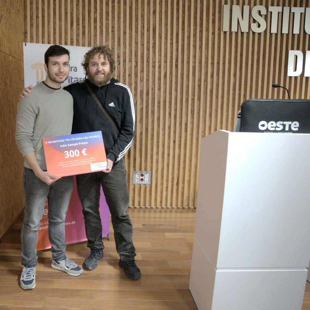 CUMe_UEx's tweet image. La Cátedra UEx–Pitarch ha reconocido el TFG de Iván Sampé Prieto, codirigido por Luis Calderita y Mercedes Paoletti (CUMe), con un incentivo de 300 € por su aportación a la transformación digital del entorno rural
lnkd.in/dQME5gxy #InnovarParaInspirar #CUMe