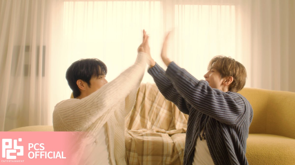 officialSEVENUS's tweet photo. 세븐어스(SEVENUS) 3rd Mini Album
[WHITE FALL] M/V

 Airplane mode
🔗 https://t.co/1IllZqo8CZ

2025.11.25 TUE 6PM (KST)

#SEVENUS #세븐어스
#희재 #HEEJAE #이레 #IREAH
#WHITE_FALL
#Airplanemode https://t.co/zHTog1AZvp