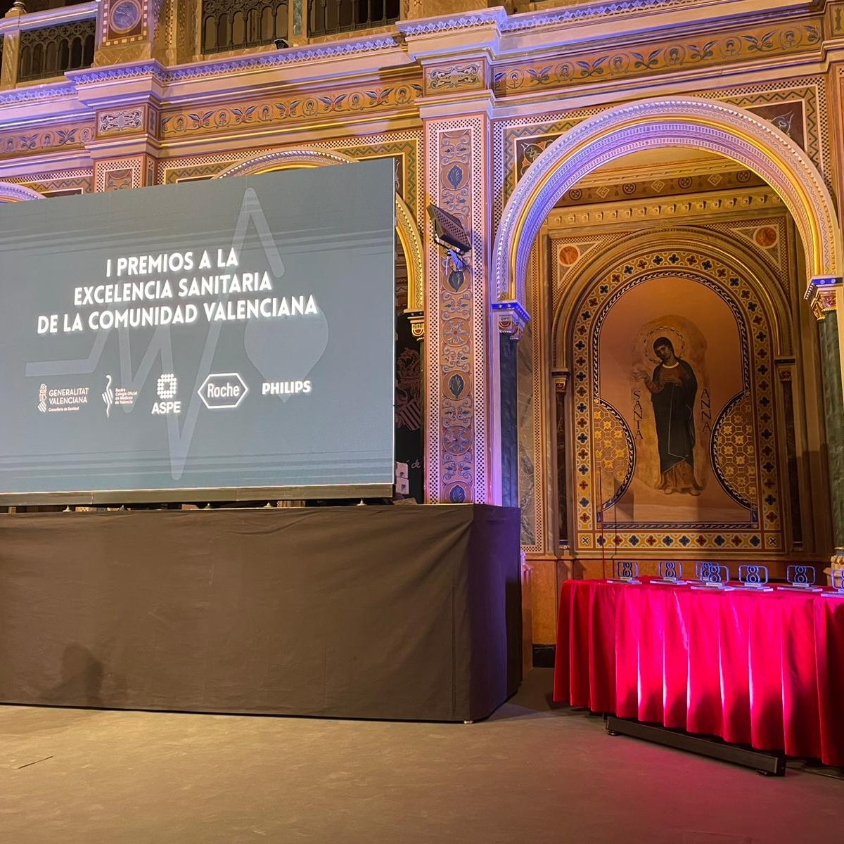 NeuroAlc's tweet image. ¡Estamos de celebración! El @NeuroAlc ha recibido el Premio a la Investigación Científica y Biomédica en los I Premios a la Excelencia Sanitaria de la Comunitat Valenciana de @8Mediterraneo 🎉
Un reconocimiento que nos impulsa a seguir investigando al servicio de la sociedad 🙌🧠