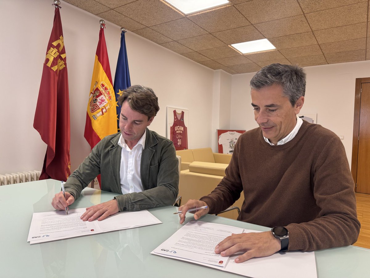 Nuevo convenio de colaboración entre el CAR de la Región de Murcia y la facultad de nutrición y dietética de <a href="/UCAM/">UCAM Universidad</a> 

Gracias a este acuerdo, se podrán llevar a cabo estudios de investigación además de intervenciones con los deportistas de la Región de Murcia
