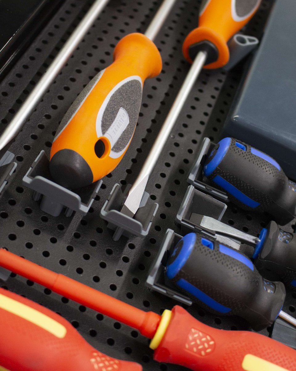 Toolgrid's tweet image. Tired of digging for the right screwdriver? Toolgrid® lays them out nice and easy—perfect rows, zero hunting, built for every trade!

-

#toolgrid #toolbox #toolboxorganization #toolorganization #handtools