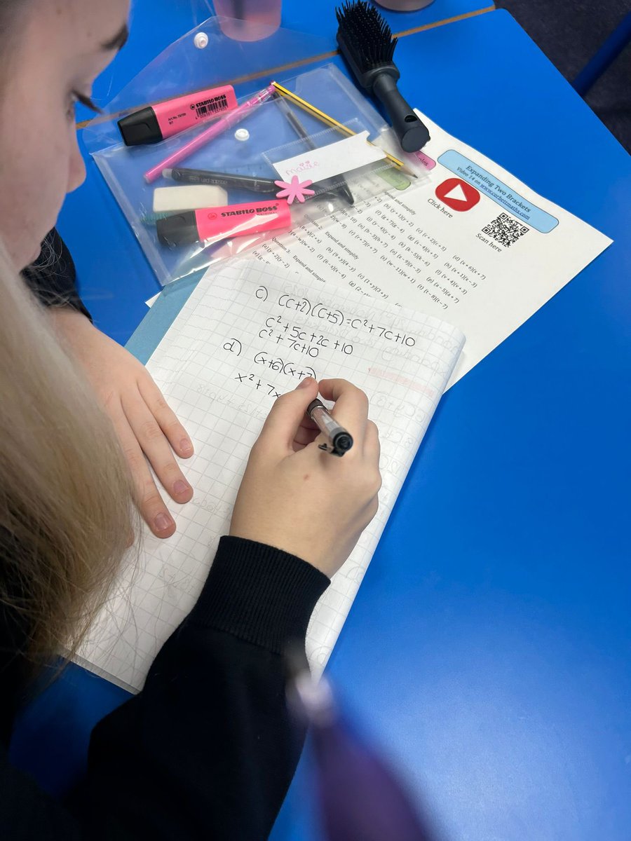 reintegreat's tweet image. 📐✨ In today’s Maths lesson, our Year 11 group tackled the exciting challenge of expanding two brackets! 📊🤓 Students engaged in hands-on problem-solving, collaborating to unlock the secrets of algebra. 🌟🔢 

#MathsInAction #Year11 #LearningTogether