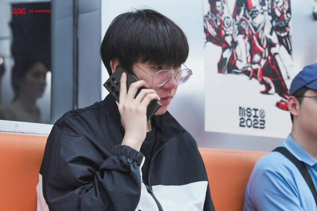 ch0_vy3's tweet image. 나 징동 룰러 진짜 좋아해