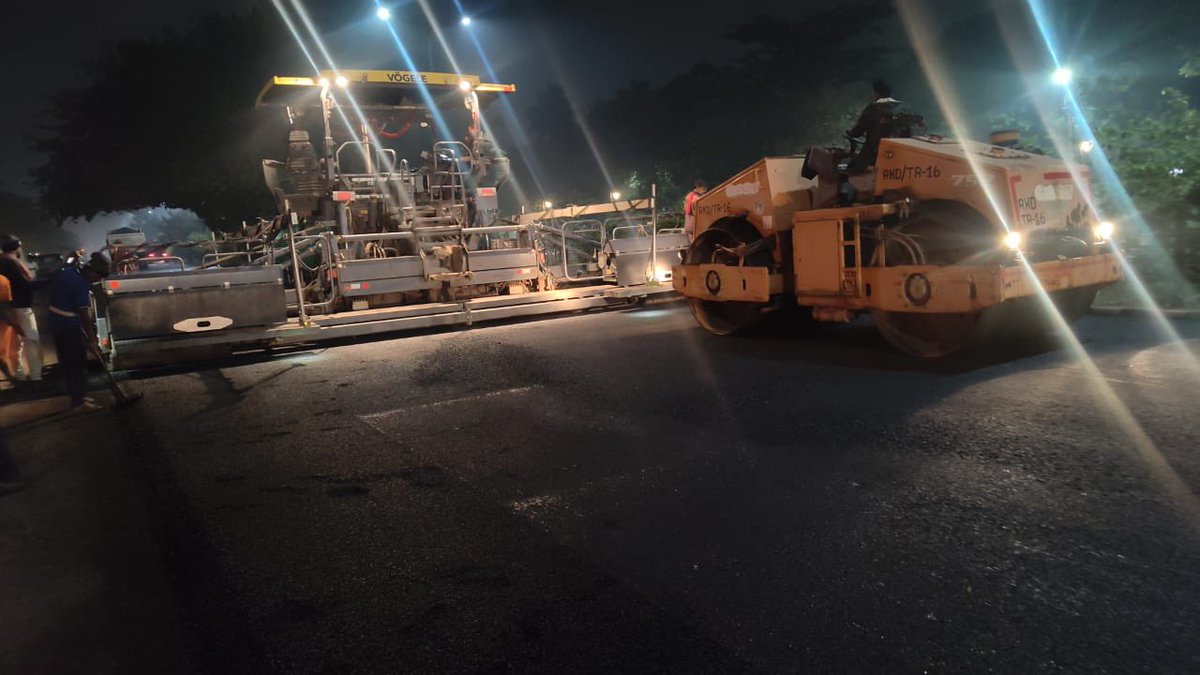 BSCL_BBSR's tweet image. Maintenance of Smart Janpath is in progress to ensure seamless mobility and upkeep of urban infrastructure.

#SmartJanpath #SmartCity #Bhubaneswar