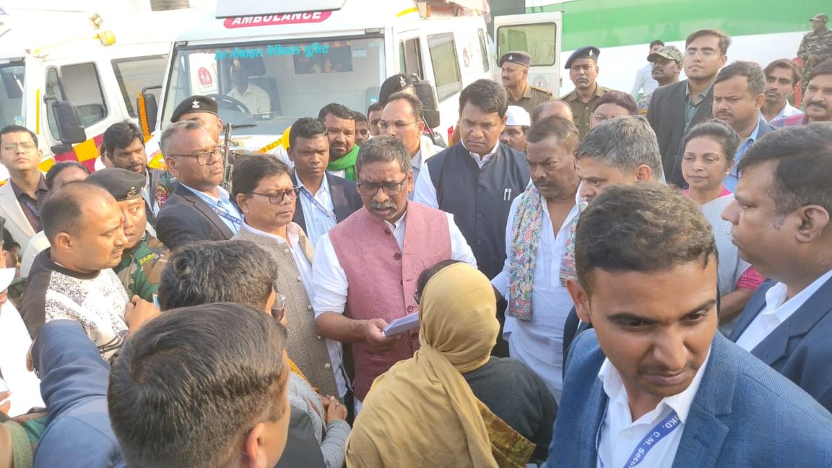 माननीय मुख्यमंत्री <a href="/HemantSorenJMM/">Hemant Soren</a> जी झारखंड के लिए हमेशा सोचते है ,कुछ पदाधिकारी उनको बदनाम करने में लगे हुआ है,NMMU New HR पॉलिसी लागू करे
2 साल का लंबित मंहगाई भत्ता
<a href="/RDD_Jharkhand/">Rural Development Dept,Jharkhand</a>
<a href="/DipikaPS/">Dipika Pandey Singh</a>
<a href="/onlineJSLPS/">JSLPS Jharkhand</a> 
<a href="/JharkhandCMO/">Office of Chief Minister, Jharkhand</a>
<a href="/HemantSorenJMM/">Hemant Soren</a>
<a href="/MoRD_GoI/">Ministry of Rural Development, Government of India</a> 
<a href="/tweetmittal/">Ananya Mittal</a> 
<a href="/ChouhanShivraj/">Shivraj Singh Chouhan</a>