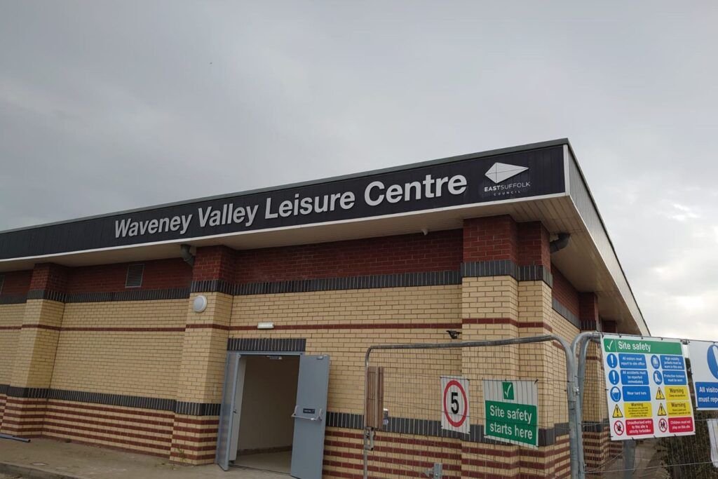 impact4signs's tweet image. From hospitality to retail to office buildings, Impact Signs delivers high-impact commercial signs. Click here to learn more. im4s.uk/buildingsigns #BuildingSignage #SignSolutions #SignDesign