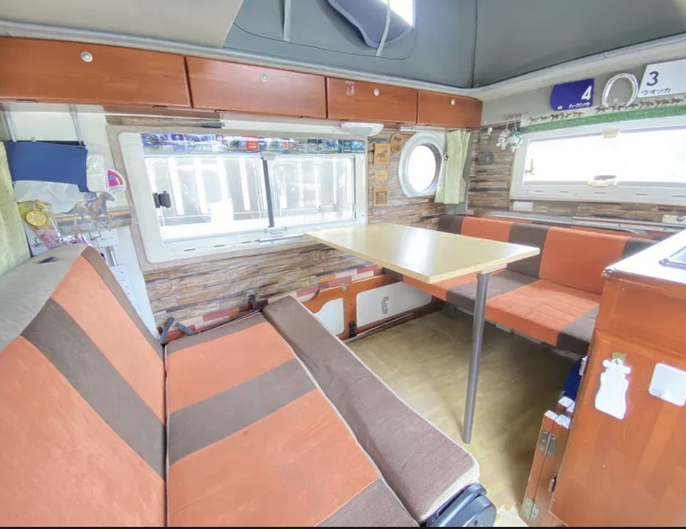 インディ貸し出し開始！notion.so/727-27f05ebe58…

・大阪吹田(新大阪駅へ配車も可)
・24時間15000円(最低限の保険料も込)
・4人乗車可能に！
・車屋さんが管理してくれて、日々メンテナンス&amp;パーツ取り替えて安全に！
・シートも洗浄！

多くの人にキャンピングカー体験をしてもらいたく！！