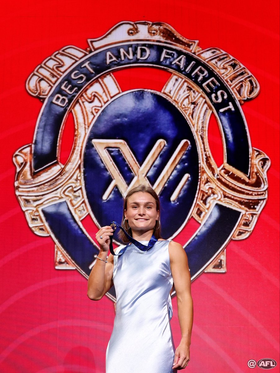 Ash Riddell is crowned 2025 AFLW Best and Fairest 👏