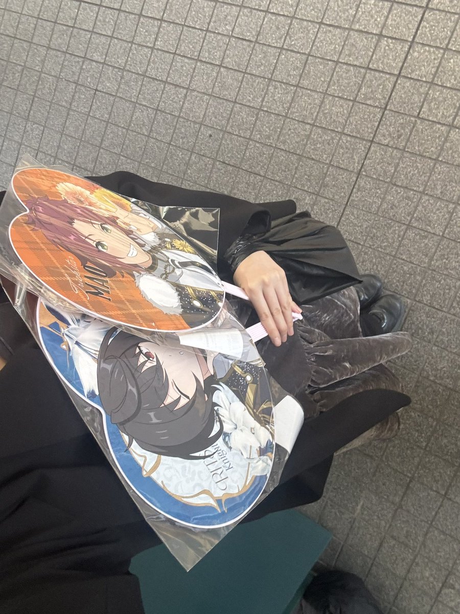 스타포니 현지 다녀왔고
그냥 트릭스타 무대마다 ㅁㅊ새키처럼 오열했습니다
그와중에 맃마도 터짐 하하하