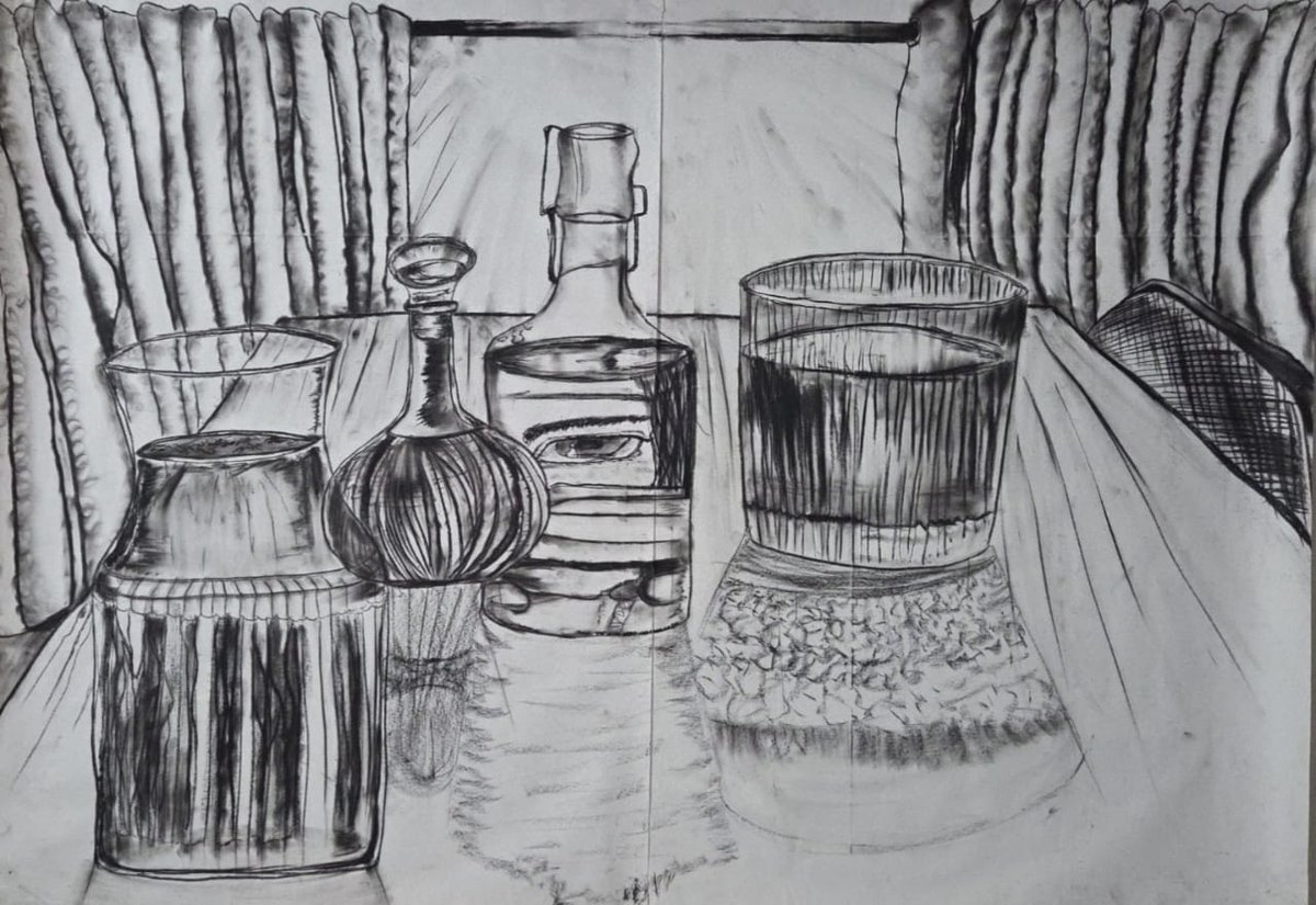 sea_edu_'s tweet image. Exploring concepts of magnification and lenses to alter perspectives of everyday objects, by Twisha Motghare. This series imagines the world through different physical lenses, and attempts to accurately represent the experience of visual stimuli through sight.

(6/6)