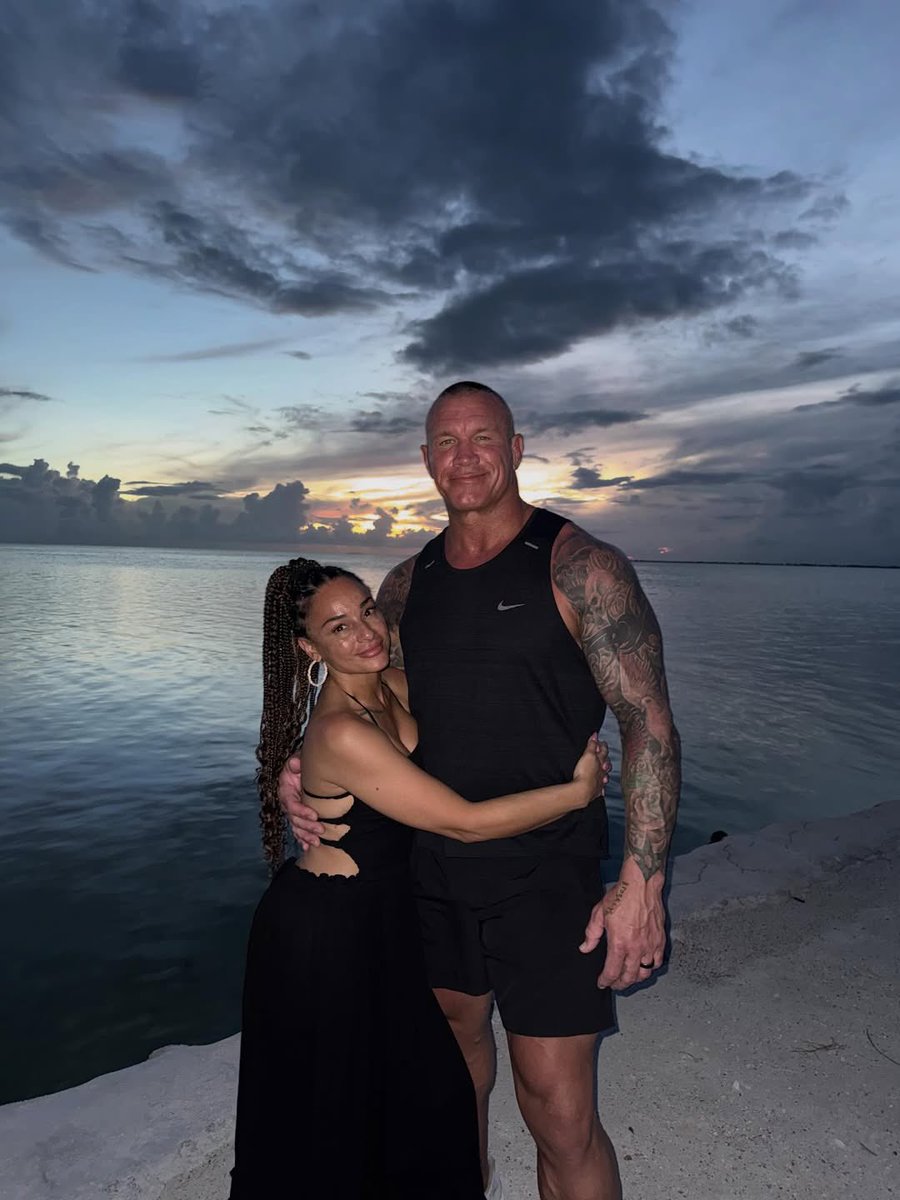 AthleteVanity's tweet image. WWE Legend, Randy Orton with his wife- Kim Orton 😍