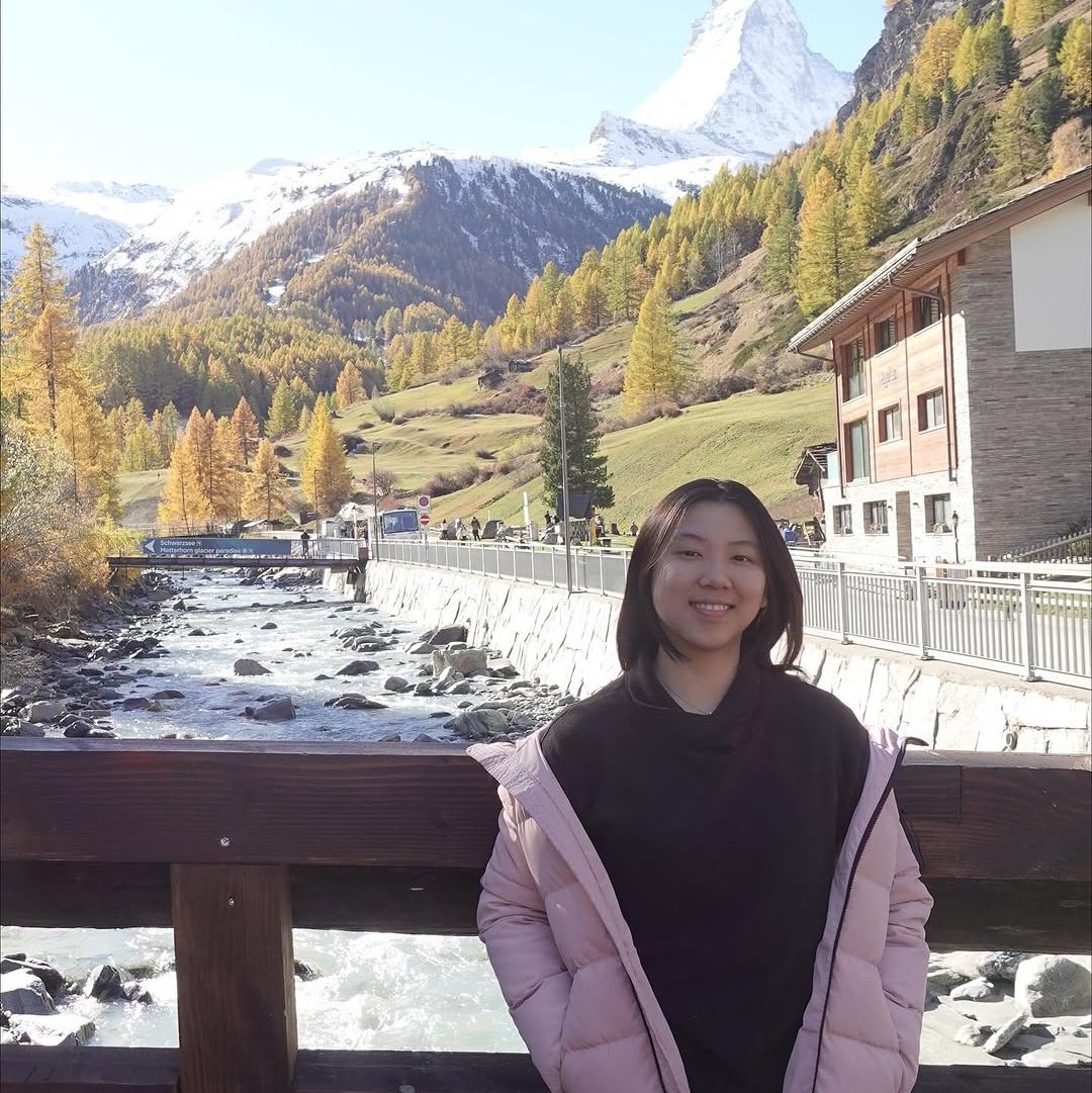 jeezzweasley's tweet photo. mami kena angin swiss>>>> https://t.co/MkFUylzJdE